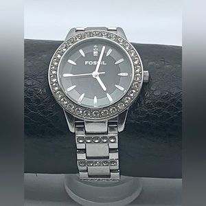 Fossil women’s stainless steel quartz watch. ES2130